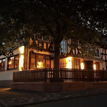 Roastineer Hotel Battenberg  Екстериор снимка