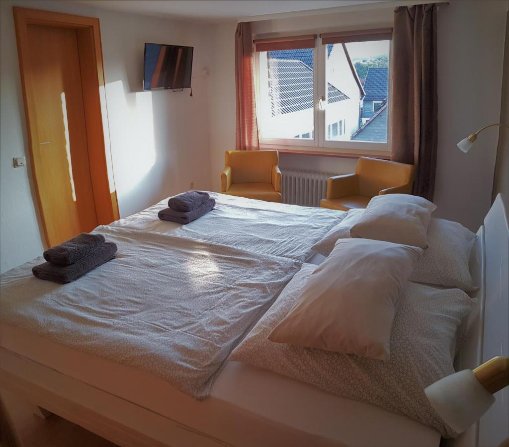 Roastineer Hotel Battenberg  Екстериор снимка