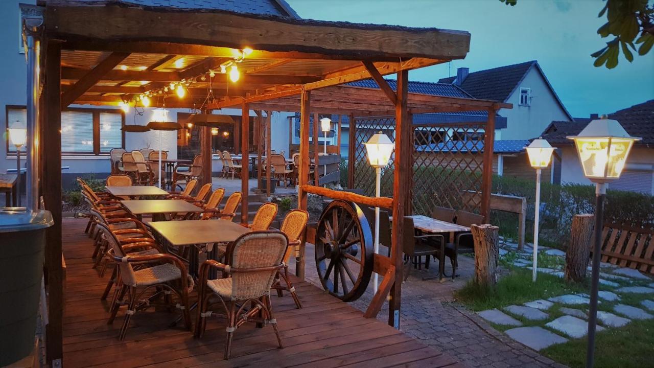 Roastineer Hotel Battenberg  Екстериор снимка