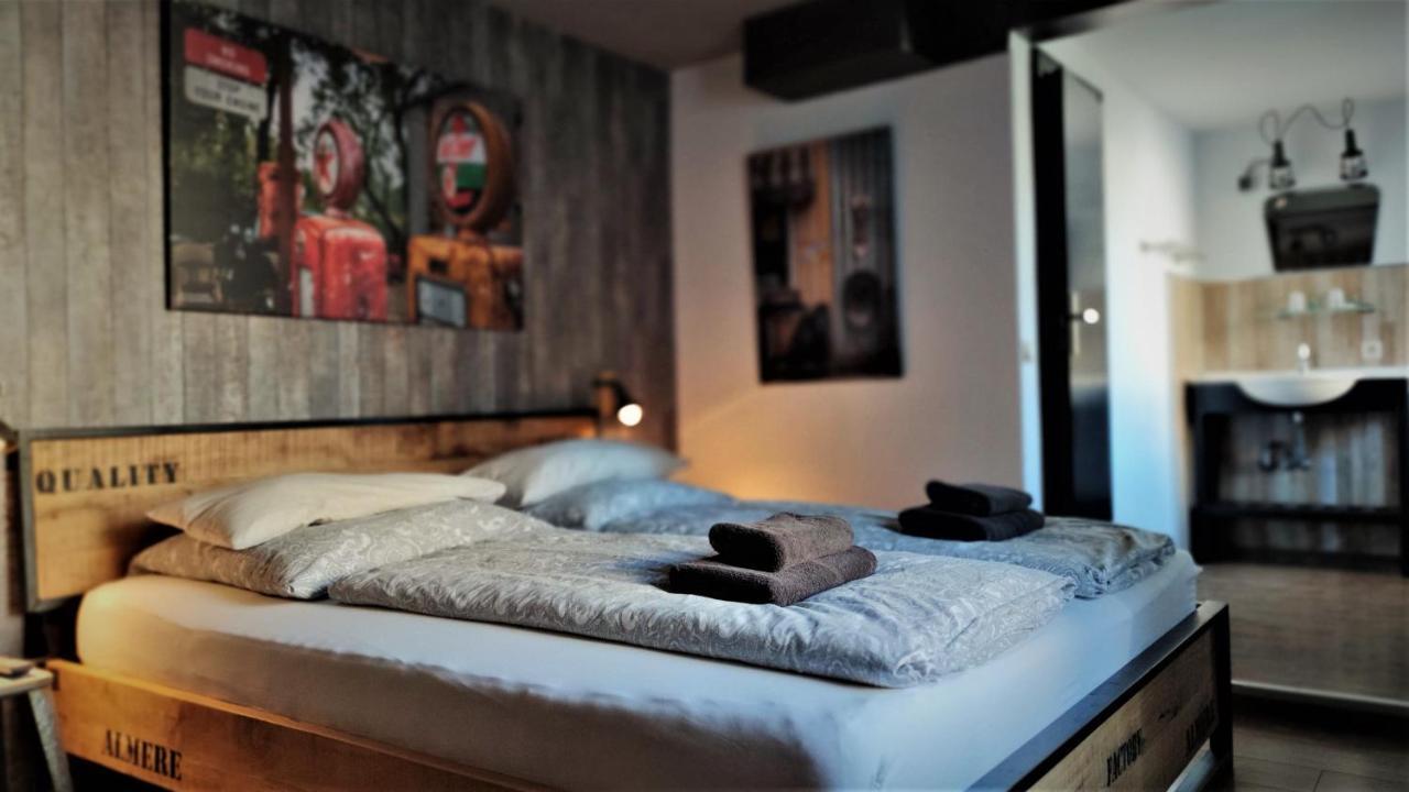 Roastineer Hotel Battenberg  Екстериор снимка