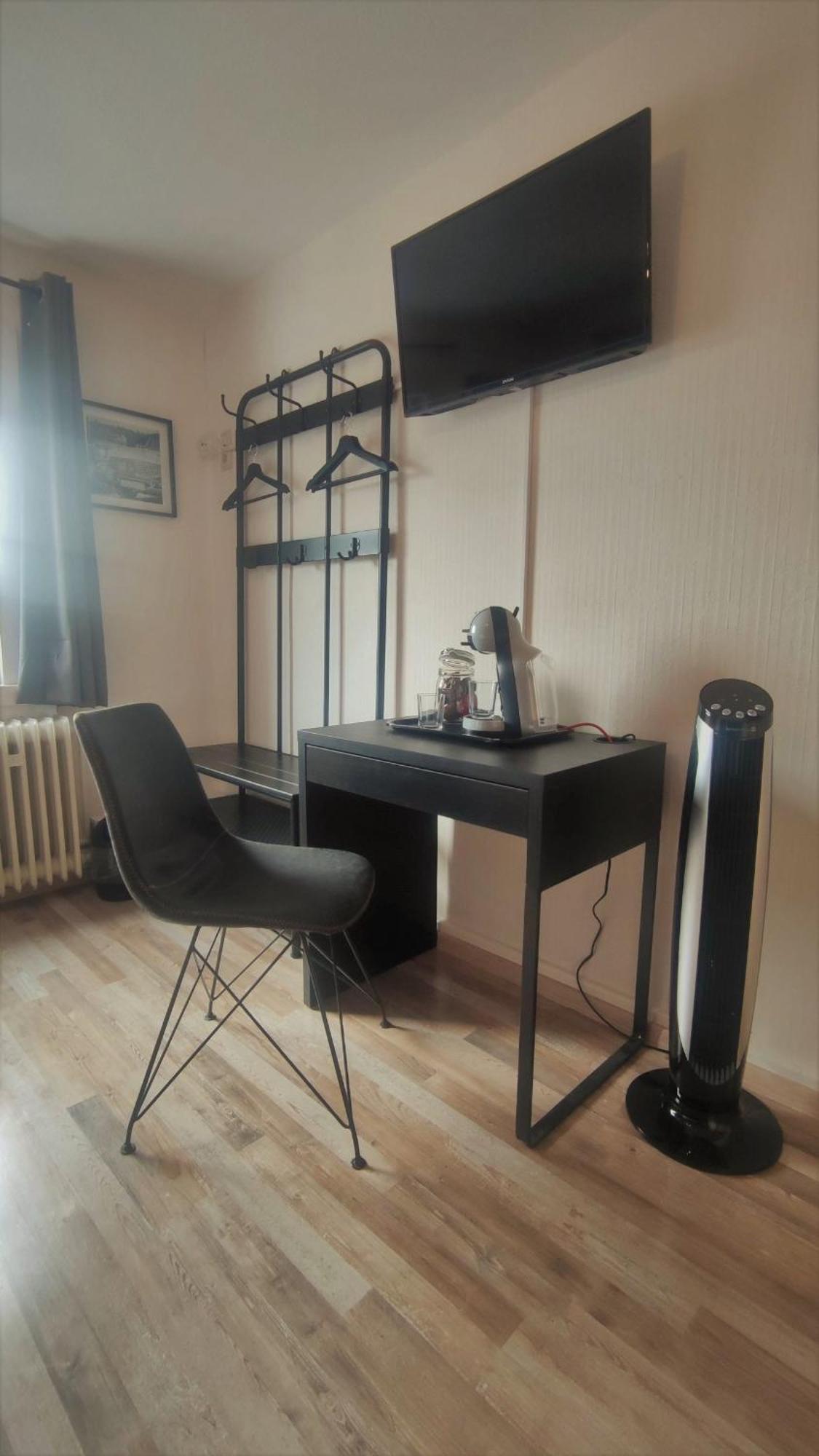 Roastineer Hotel Battenberg  Екстериор снимка
