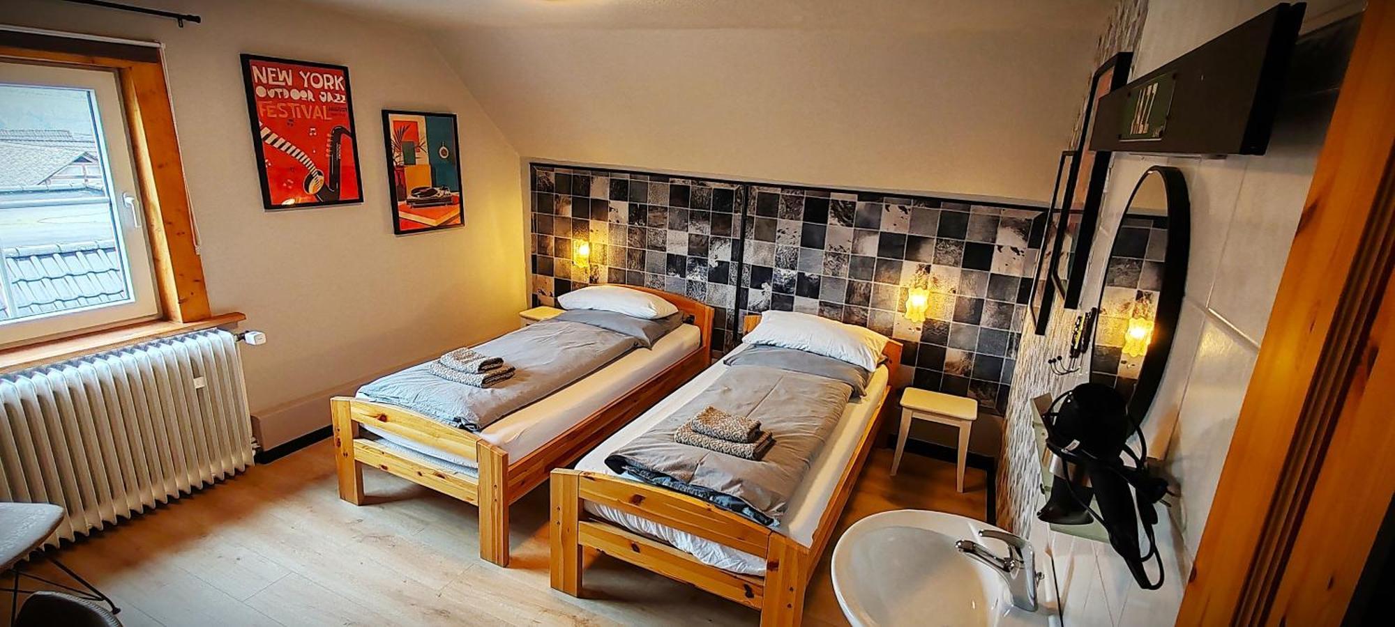Roastineer Hotel Battenberg  Екстериор снимка