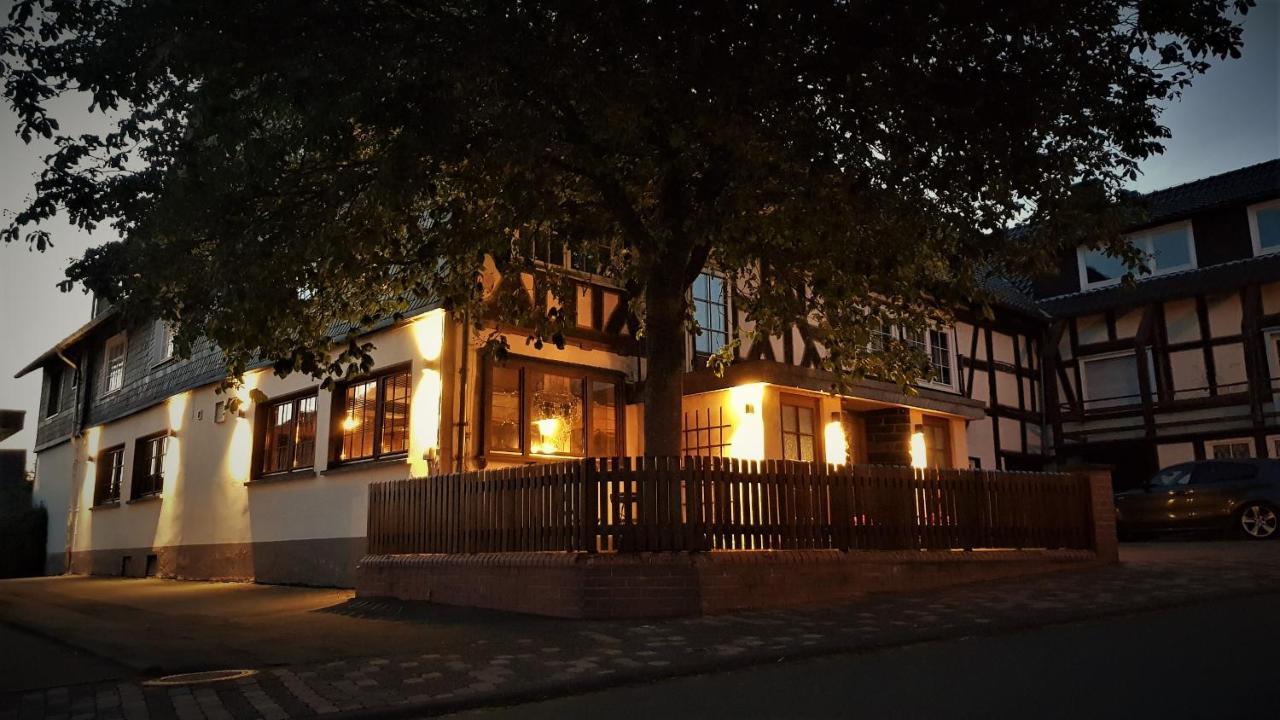 Roastineer Hotel Battenberg  Екстериор снимка